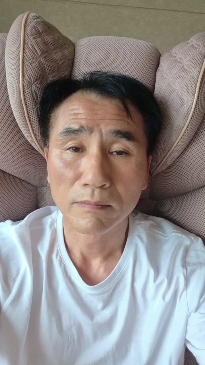 침대가 안 놔주는 사람