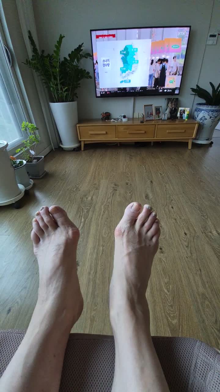 TV보며 짝짝쿵
